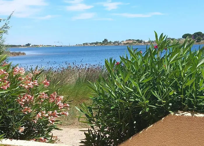 Hébergement de vacances Maison D'exception Avec Vue Sur L'étang, Résidence Lagunes Du Soleil